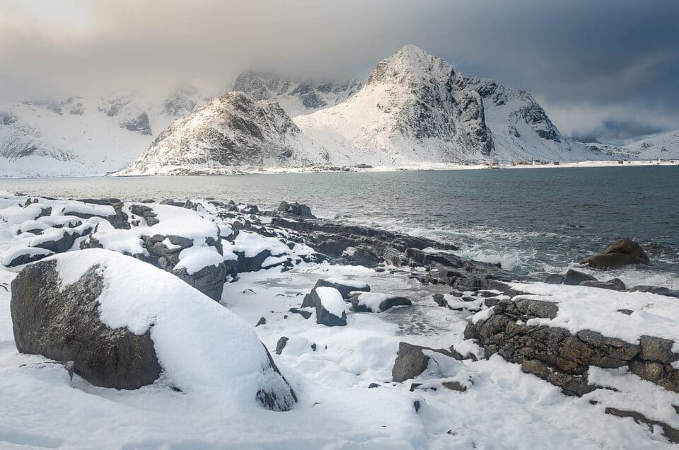 Le isole Lofoten e il mare d’inverno