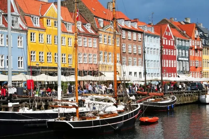 Capodanno a Copenaghen: tour dei canali e vie natalizie